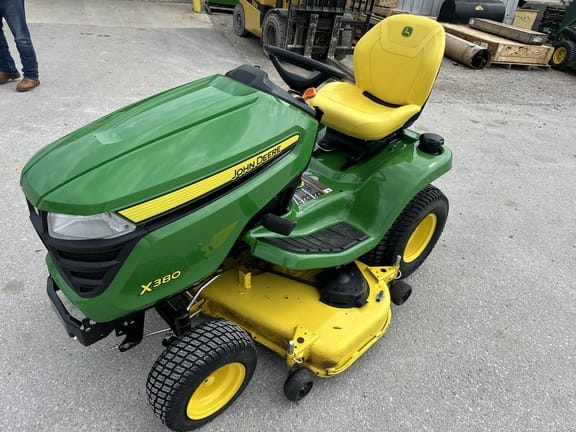2022 John Deere X380 Equipment Image0