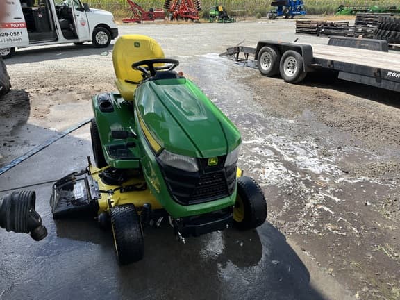 Image of John Deere X380 Image 1