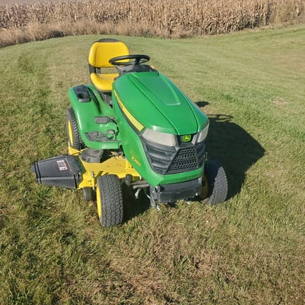 2022 John Deere X380 Equipment Image0