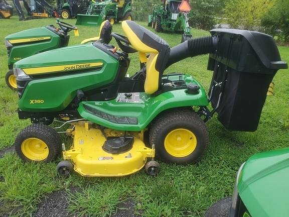 Image of John Deere X380 equipment image 3