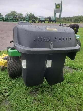 Image of John Deere X380 equipment image 4