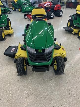 Image of John Deere X380 equipment image 1