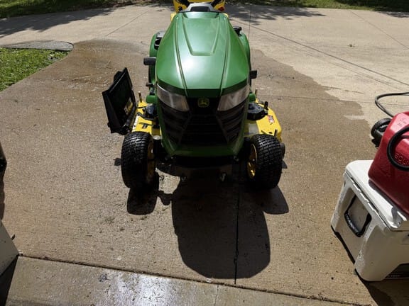 2022 John Deere X380 Equipment Image0
