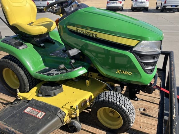 2022 John Deere X380 Equipment Image0