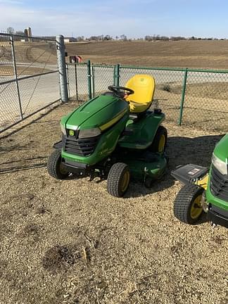 Image of John Deere X380 equipment image 2