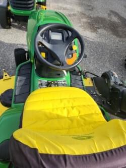 Image of John Deere X380 equipment image 1