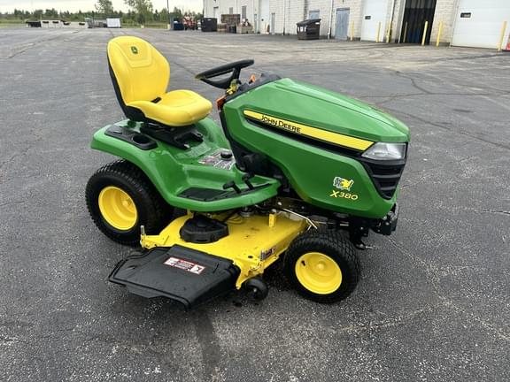 Image of John Deere X380 equipment image 4