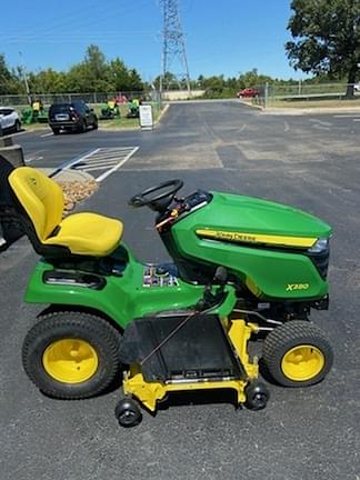 Image of John Deere X380 equipment image 4