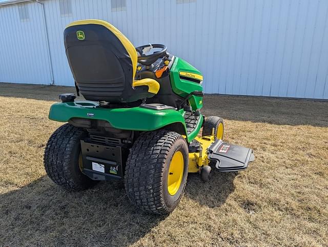 Image of John Deere X380 equipment image 2