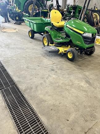 Image of John Deere X384 equipment image 1