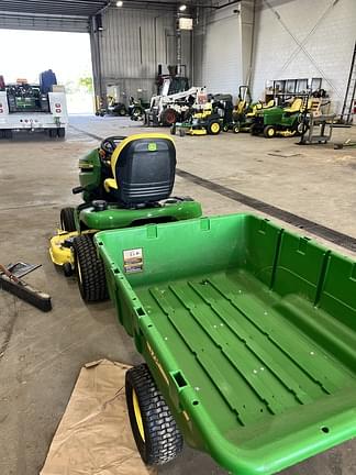 Image of John Deere X384 equipment image 3