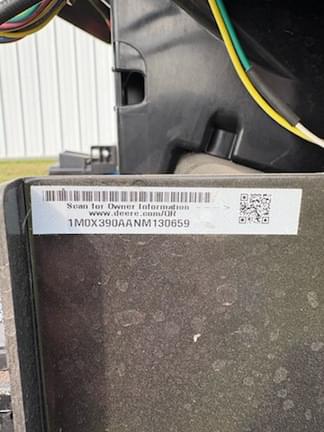Image of John Deere X390 equipment image 2