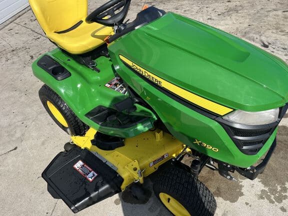 Image of John Deere X390 equipment image 2