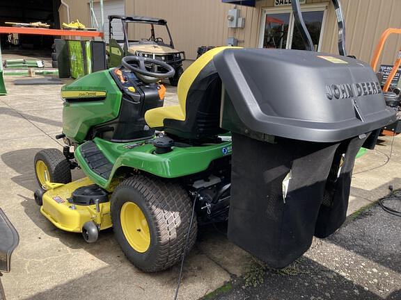 Image of John Deere X390 equipment image 3