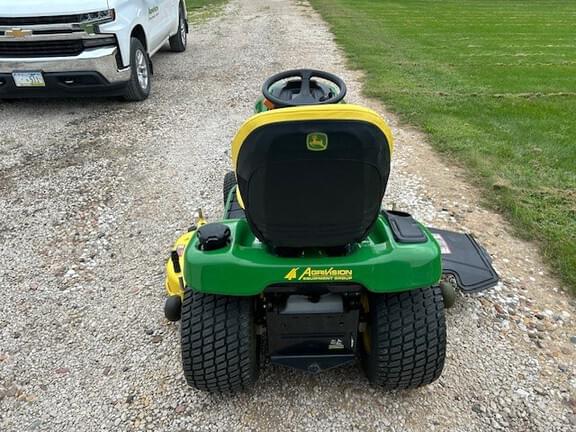 Image of John Deere X390 equipment image 3