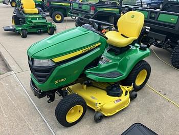 2022 John Deere X390 Equipment Image0