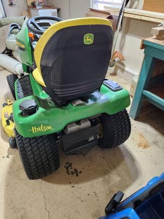 Image of John Deere X390 equipment image 1