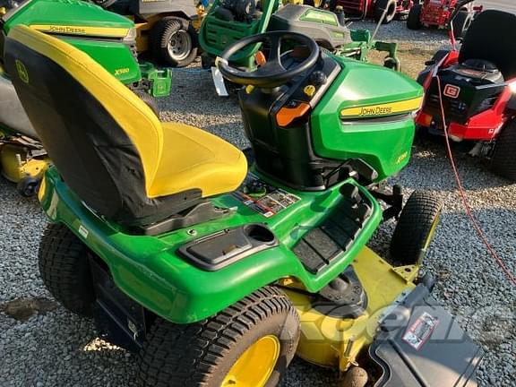 Image of John Deere X390 equipment image 3