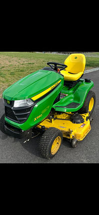 Image of John Deere X390 equipment image 3