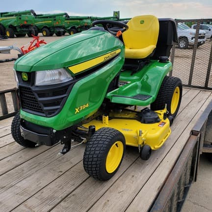 Image of John Deere X394 equipment image 1