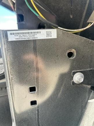 Image of John Deere X394 equipment image 4