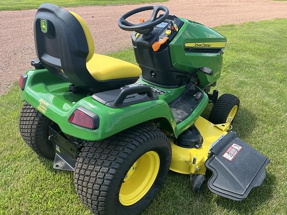 Image of John Deere X570 equipment image 3