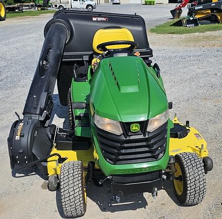 Image of John Deere X570 equipment image 1