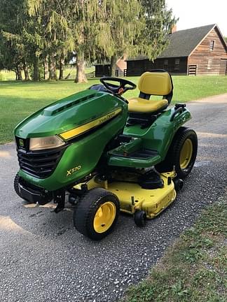 Image of John Deere X570 equipment image 1