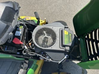Image of John Deere X570 equipment image 4