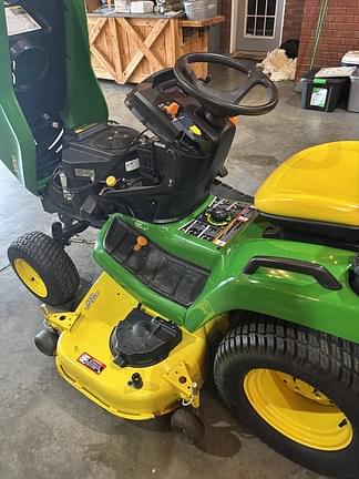 Image of John Deere X570 equipment image 4