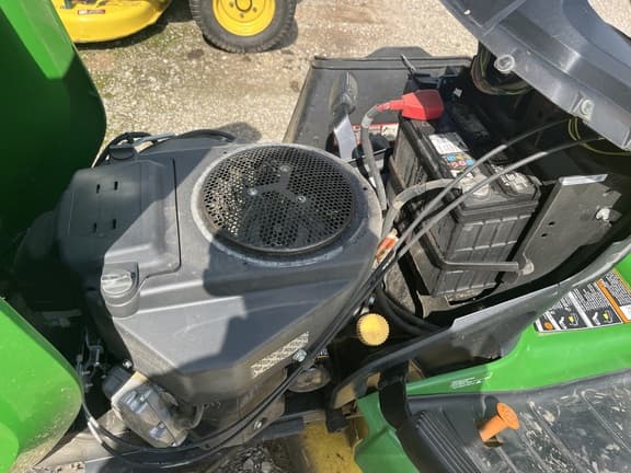 Image of John Deere X570 equipment image 4