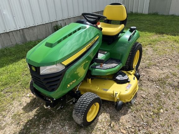 2022 John Deere X570 Equipment Image0