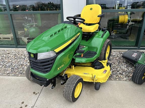 Image of John Deere X570 equipment image 1