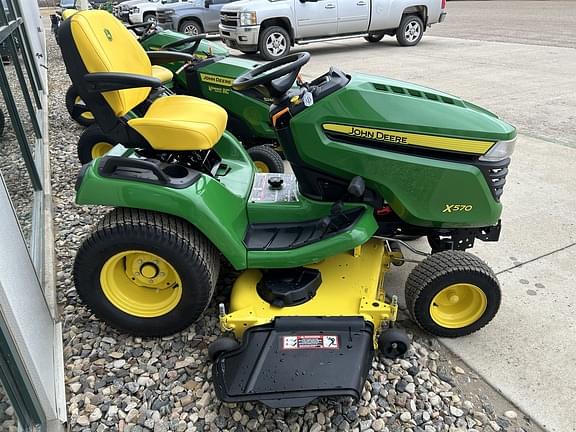 Image of John Deere X570 equipment image 2