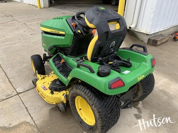 Image of John Deere X570 equipment image 4