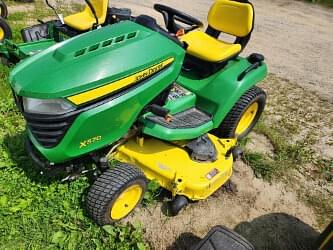 Image of John Deere X570 equipment image 1