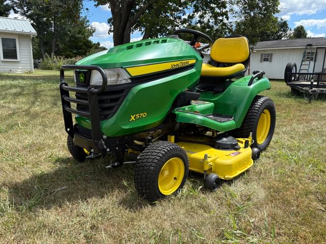 Image of John Deere X570 equipment image 2