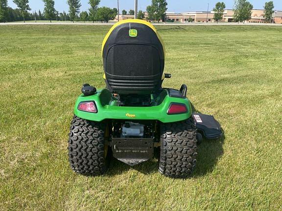 Image of John Deere X580 equipment image 3