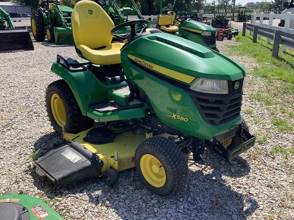 Image of John Deere X580 equipment image 2