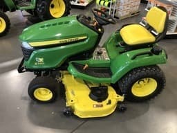 Image of John Deere X580 equipment image 1