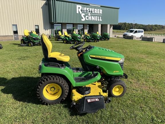2022 John Deere X580 Equipment Image0