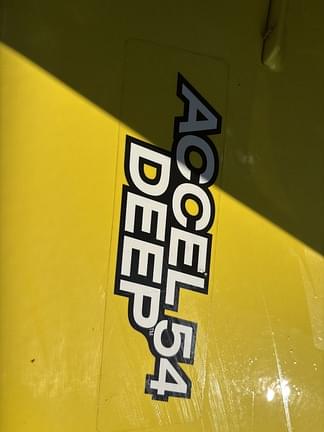 Image of John Deere X580 equipment image 4