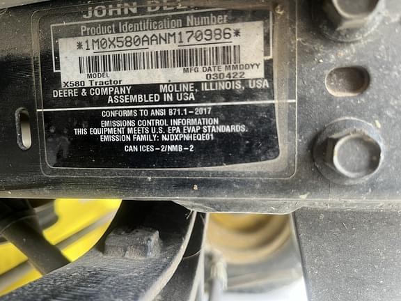 Image of John Deere X580 equipment image 3