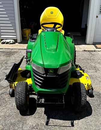 Image of John Deere X580 equipment image 1