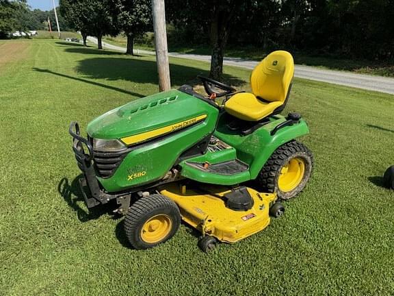 Image of John Deere X580 equipment image 2