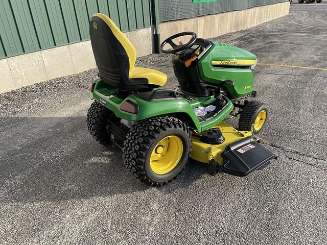 Image of John Deere X580 equipment image 4