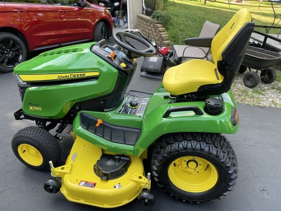 2022 John Deere X580 Equipment Image0