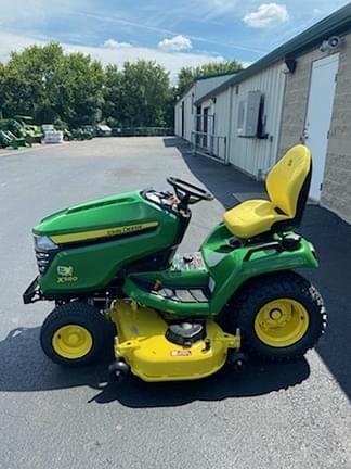 Image of John Deere X580 equipment image 4