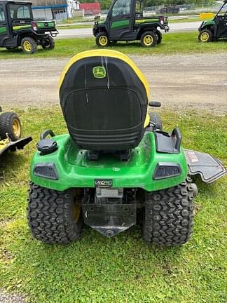 Image of John Deere X580 equipment image 3