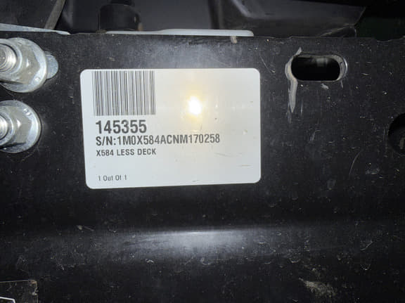 Image of John Deere X584 equipment image 3